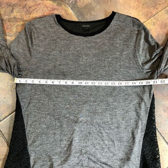 Ann Taylor Women's Gray Long Sleeve Knit Crochet Back with Black Lining Top Size - Picture 8 of 13
